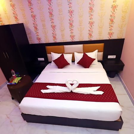 ホテルJupiter Plaza Delhi Airport ニューデリー エクステリア 写真